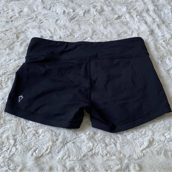 Ivivva Lululemon Girls Black Rhythmic Shorts Size 12 - Picture 6 of 6